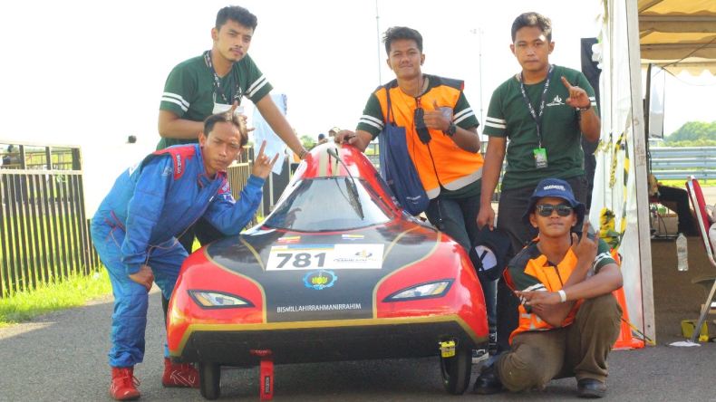 Mantap! Tim ITS Nogogeni Sabet Juara 1 Kontes Mobil Hemat Energi