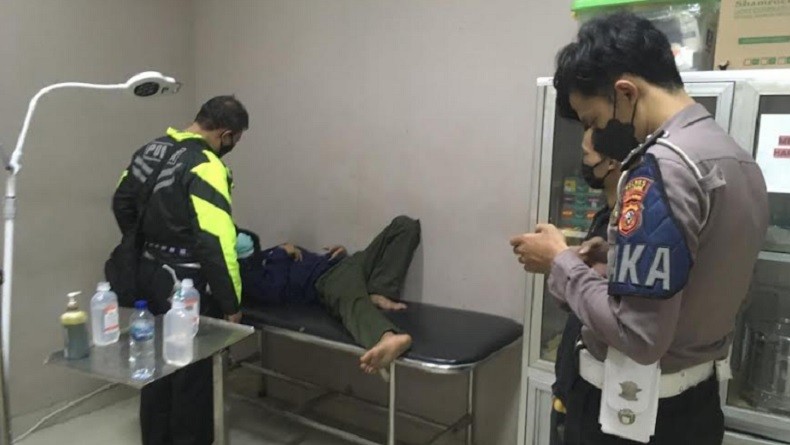 Kecelakaan Beruntun di Sukabumi Libatkan Angkot dengan Tiga Motor, Dua Orang Luka Parah