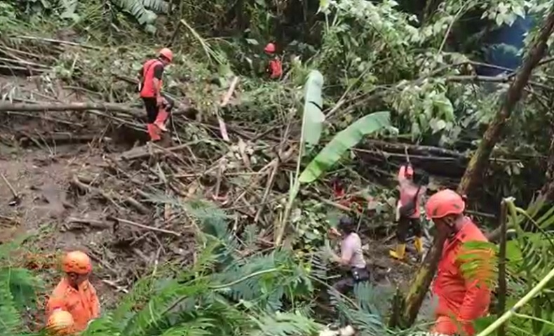 Perahu Rafting Bawa 10 Turis Asing Terbalik di Gianyar, 1 Hilang 9 Luka-Luka