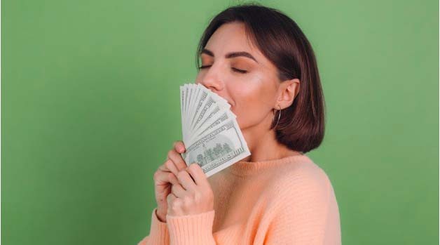 3 Cara Jadi Perempuan Mandiri secara Finansial Sebelum Usia 40 Tahun
