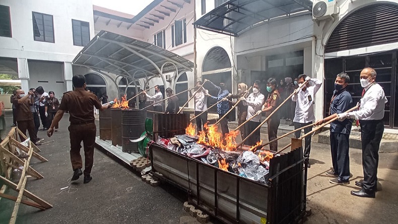 143 Pelaku Kasus Narkoba Dijebloskan ke Penjara, Kejari Bandung Musnahkan 19 Kg Sabu