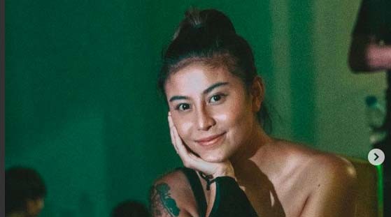 Selamat! Awkarin Dilamar Kekasih di Hari Ulang Tahun