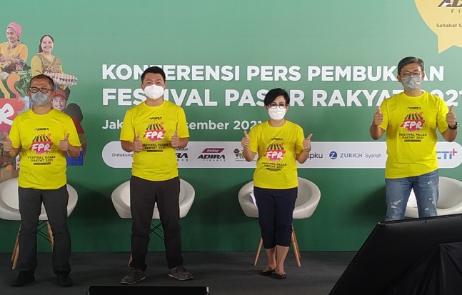 Edukasi Pedagang Pasar dan UMKM Melek Digital Lewat Festival Pasar Rakyat