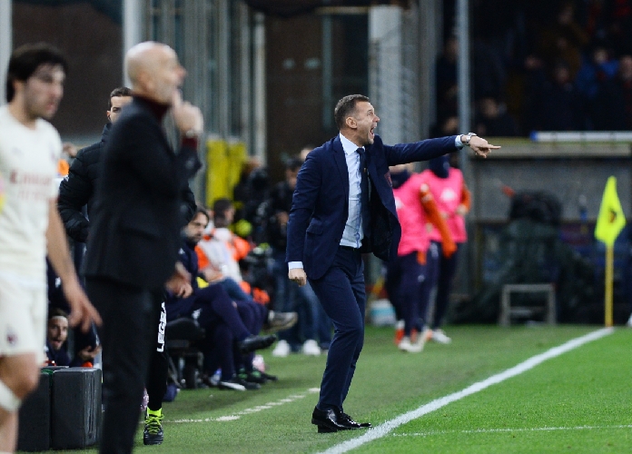Taktik Pioli Bikin Shevchenko Gigit Jari, AC Milan Bantai Genoa