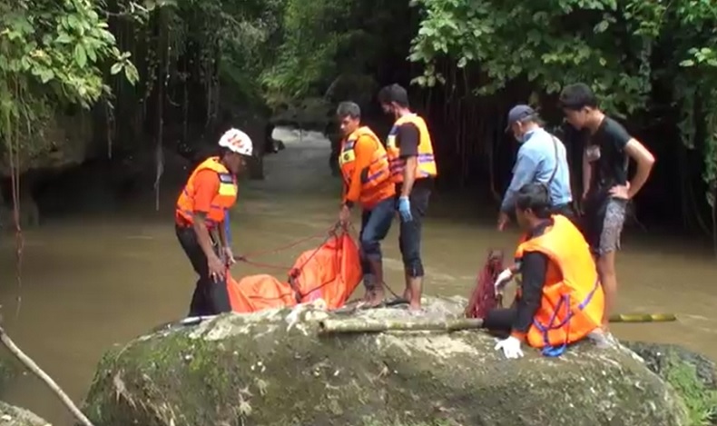 Gianyar Gempar, Mayat Perempuan Pakai Gelang Tridatu Hanyut di Sungai