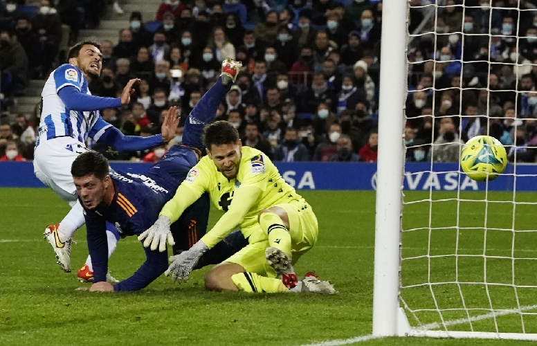 Real Madrid Hajar Real Sociedad, Luka Jovic Tampil Beringas