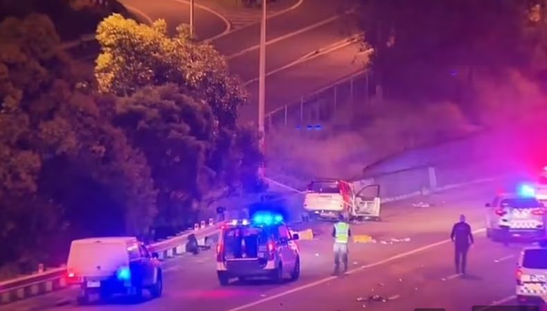 Bocah 12 Tahun Kendarai Mobil Curian Bersama 4 Teman, Tabrak Truk hingga Meledak