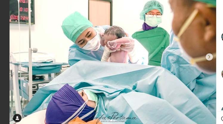 Alhamdulillah, Nathalie Holscher Melahirkan Anak Pertama dari Sule