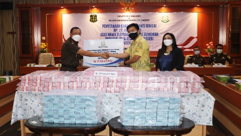 Kejagung Terima Uang Pengganti dan Denda Kasus Korupsi Rp27,6 Miliar, Ini Tumpukan Uangnya