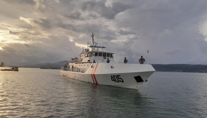  Bakamla Usir Kapal Tanker Yunani di Sebelah Barat Pulau Buru 