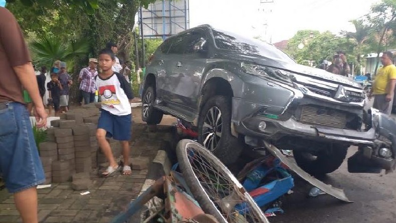 Pajero Sport Tabrak 4 Becak di Palembang Sebabkan 1 Orang Tewas, Sopir Diduga Mabuk