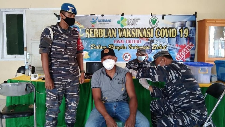 396 Orang Ikut Serbuan Vaksinasi Maritim Lantamal VIII Manado