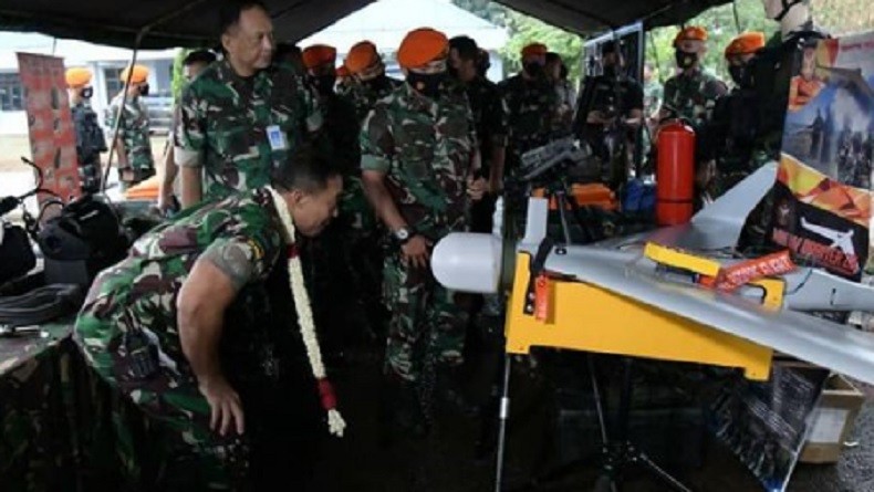 Panglima TNI Jenderal Andika Perkasa Cek Alutsista Korpaskhas 