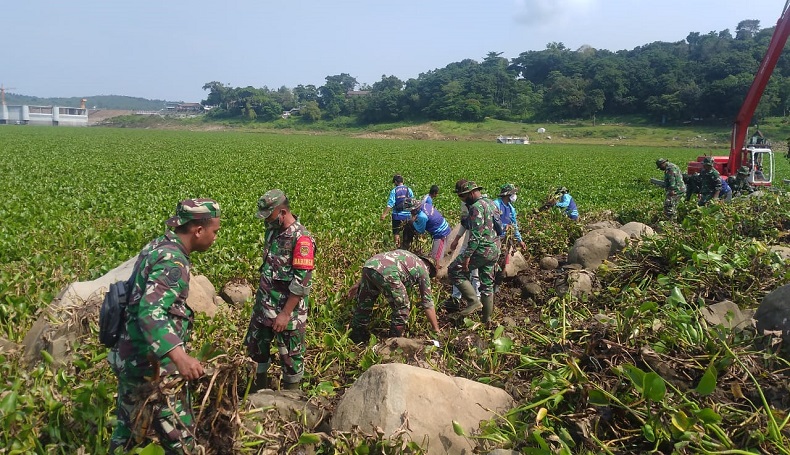 Prajurit TNI Gempur Perairan Waduk Jatiluhur Purwakarta, Ada Apa?