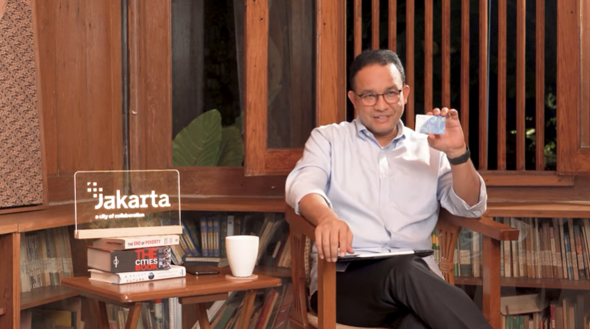 Integrasikan Semua Transportasi Umum, Anies Pamerkan Sistem JakLingko