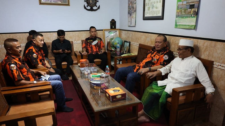 Berkunjung ke Ponpes Al Hikmah Tulungagung, La Nyalla Bahas Presidential Threshold 0 Persen dan RUU PKS 