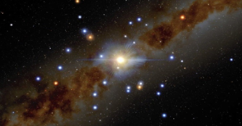 Massa Supermassive Black Hole di Pusat Galaksi Terungkap