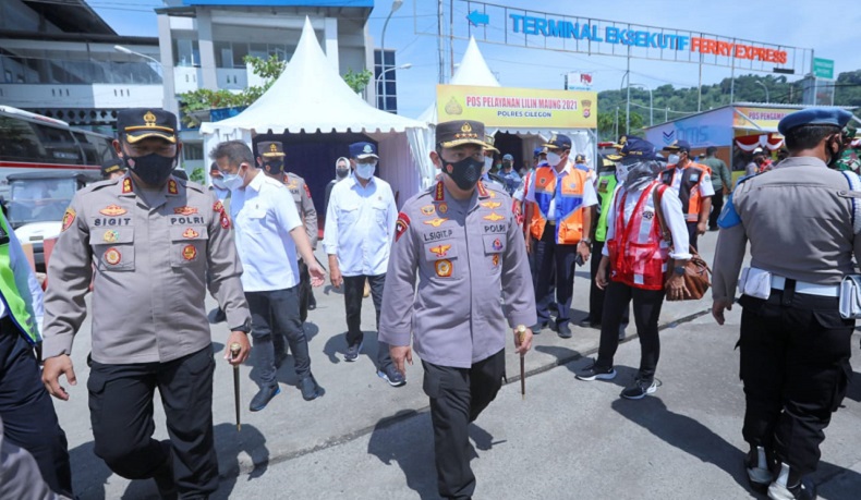 Tinjau Pelabuhan Merak, Kapolri Pastikan Prokes agar Tak Ada Lonjakan Covid Pasca-Nataru 