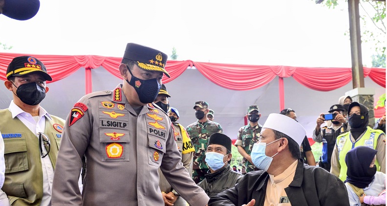 Gelar Vaksinasi se-Indonesia, Kapolri Minta Semua Daerah Kejar Target 70 Persen
