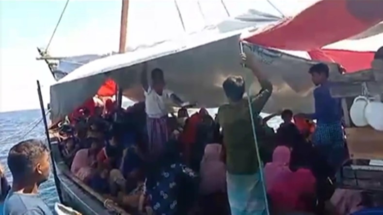 Kapal Pengungsi Rohingya Akan Ditarik KRI Parang ke Pelabuhan ASEAN