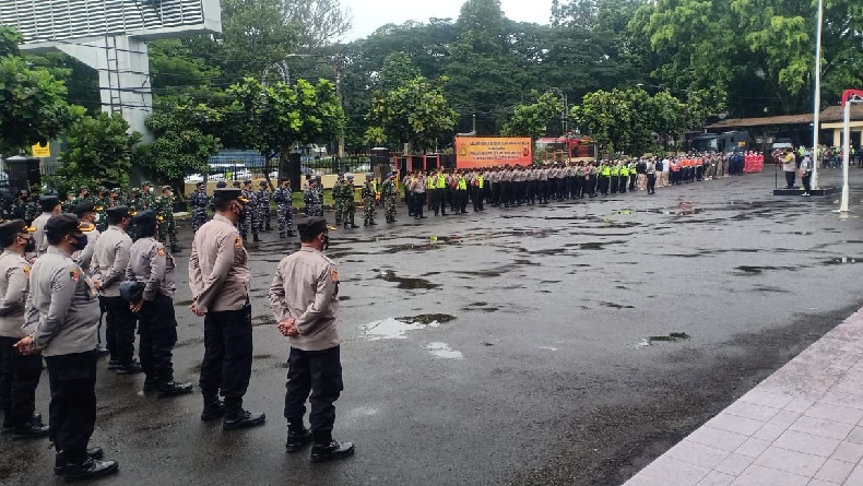 2.260 Polisi Amankan Malam Tahun Baru di Kota Bandung, Warga di Flyover Akan Dibubarkan