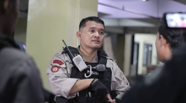 Aipda Ambarita Paksa Periksa HP Warga, Kompolnas Minta Polisi Tak Arogan