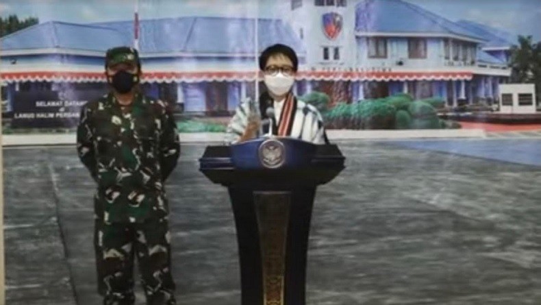 Penjelasan Menlu Retno Marsudi soal Tujuh WNA Turut Dievakuasi Bersama WNI dari Afghanistan