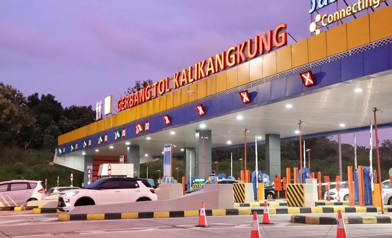 Arus Balik Libur Akhir Tahun, Puluhan Ribu Kendaraan Keluar Kota Semarang 