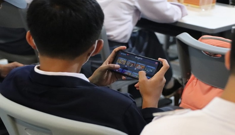 Gunakan Aplikasi Game, Genjot Kemampuan Bahasa Inggris Siswa di Jabar 