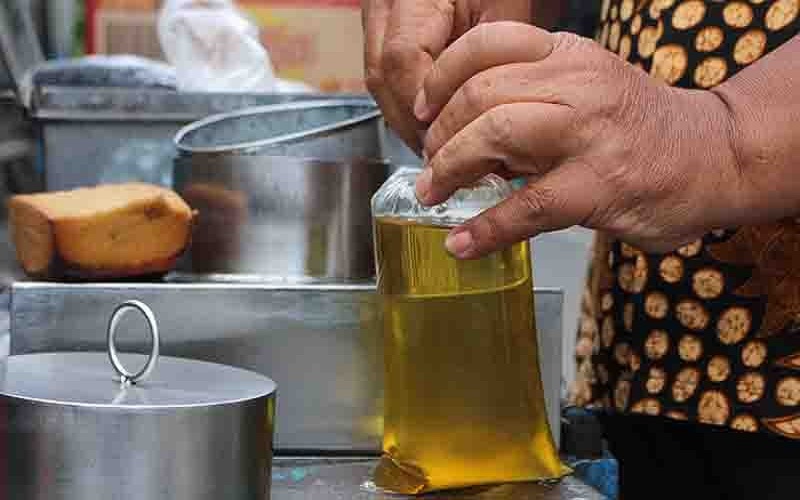 Minyak Goreng Turun Tipis, Disdag Sumsel Akan Lanjutkan Operasi Pasar 
