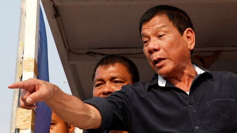 Presiden Filipina Duterte Ancam Tangkap dan Penjarakan Warga Tak Mau Divaksin