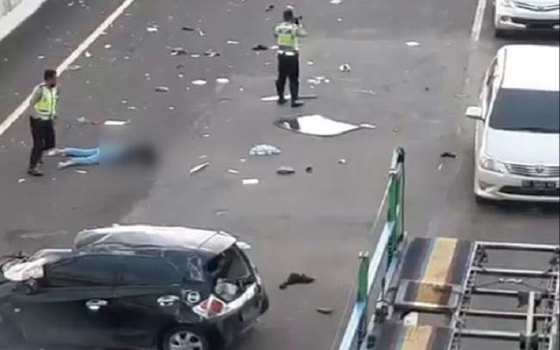 Bertemu Lubang di Jalan Tol Palembang, Mahasiswi Cantik Tewas Terpental 