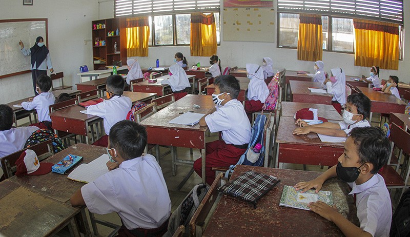 Belum Vaksin, Puluhan Siswa SD Negeri 5 di Padang Dipulangkan