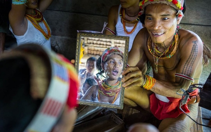 Tato Mentawai dan Dayak, Jadi Jati Diri dan Penerang Jalan menuju Keabadian setelah Meninggal