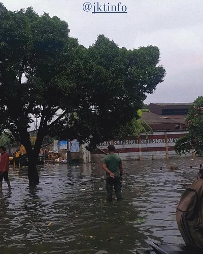 BPBD DKI: 10 RT dan 1 Ruas Jalan di Jakarta Barat Tergenang Air