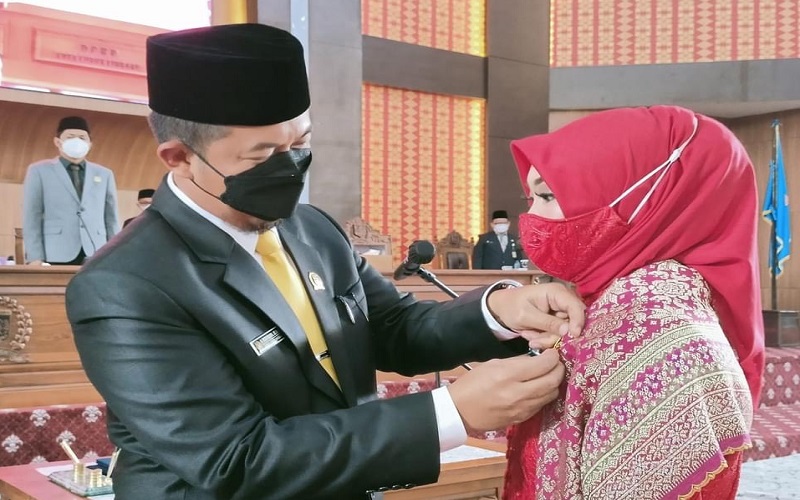 Pelantikan PAW DPRD Lubuklinggau, Sherli Olivia: Tidak Lagi Memikirkan Diri Sendiri 