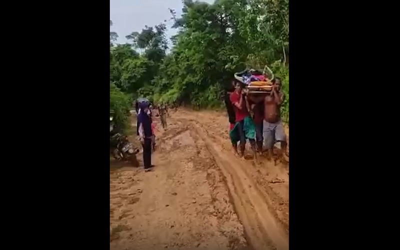 Viral Ibu Hamil Digotong Lewati Jalan Berlumpur di Muratara, Bayi Meninggal Dalam Kandungan