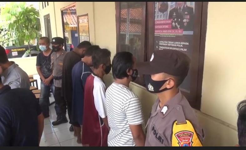 Polisi Ringkus Komplotan Pencurian Puluhan HP saat Pengajian Akbar di Tegal