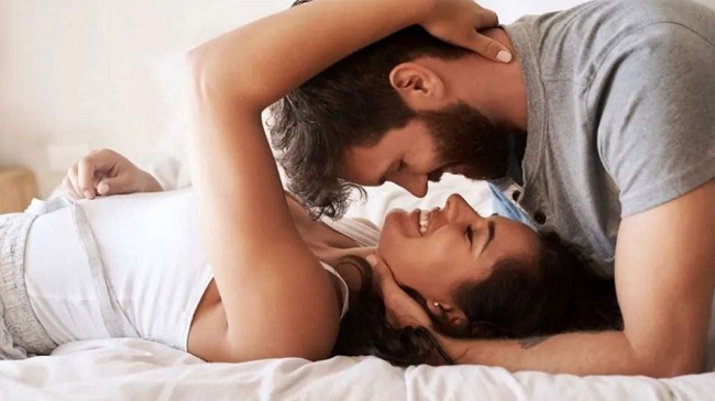 Catat, Ini Gaya Berhubungan agar Dapat Anak Laki-Laki 