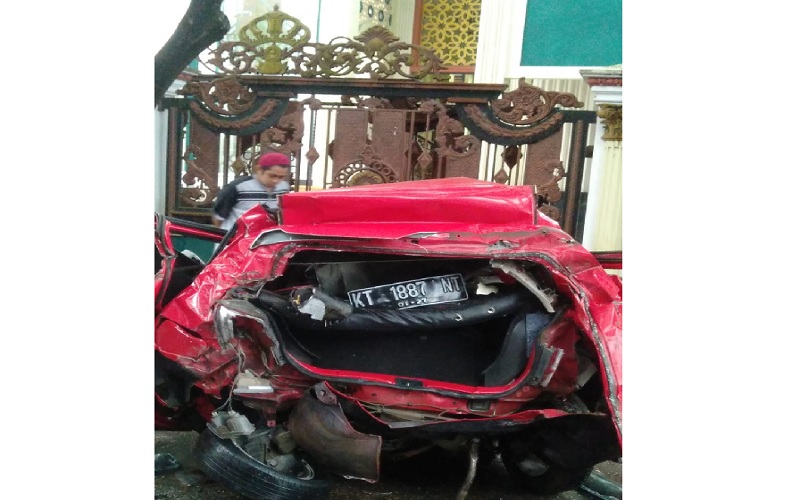 Kisah Ajaib, Bayi Selamat dalam Kecelakaan Maut di Balikpapan