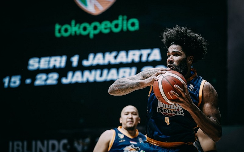 Hasil IBL 2022: Tunjukkan Mental Juara, Satria Muda Comeback Libas Prawira Bandung di Kuater 4