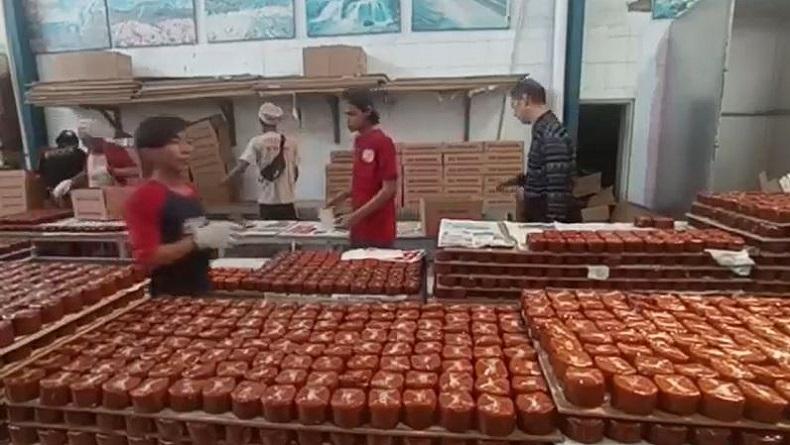 Perajin Kue Keranjang di Tegal Kewalahan Penuhi Pesanan Jelang Imlek 