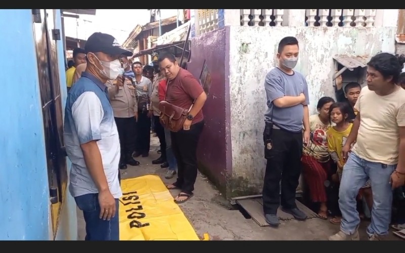 Palembang Gempar, Pria Tewas dengan Pisau Tertancap di Punggung
