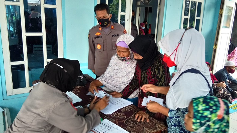 Percepatan Vaksinasi, Polres Magelang Jangkau Jemaah Pengajian