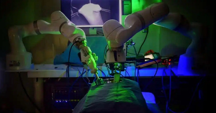 Keren, Robot Bedah Ini Bisa Beroperasi Tanpa Bantuan Manusia