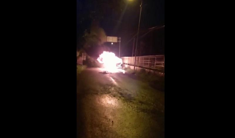 Mobil Rombongan Wisatawan Jolotundo Meletus dan Terbakar, Ini Kronologinya  