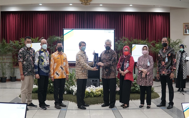 Bank bjb Terima Kunjungan Studi Banding BPD Kalteng dan BPD Sumut