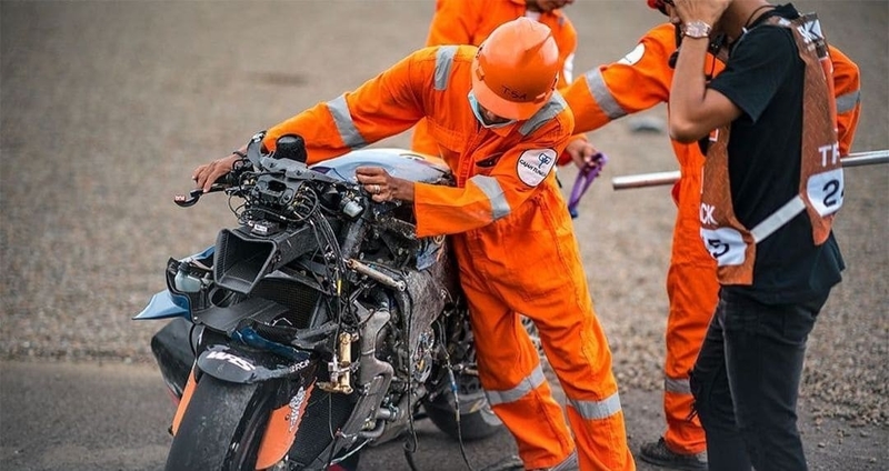 Andrea Dovizioso Crash di Sirkuit Mandalika, Motornya Sampai Ringsek