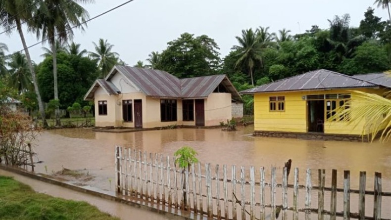 Banjir Landa Beberapa Desa, Warga Gorontalo Utara Diimbau Tetap Waspada Cuaca Ekstrem