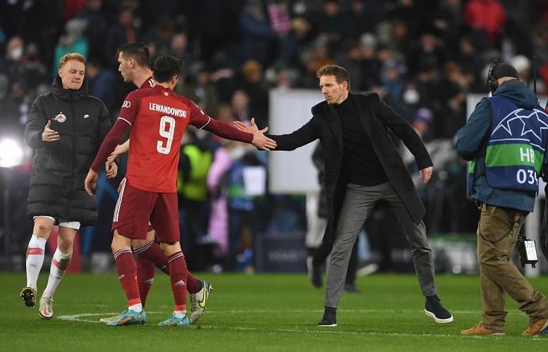 Keren! Taktik RB Salzburg Bikin Robert Lewandowski Frustrasi: 0 Shoot on Target